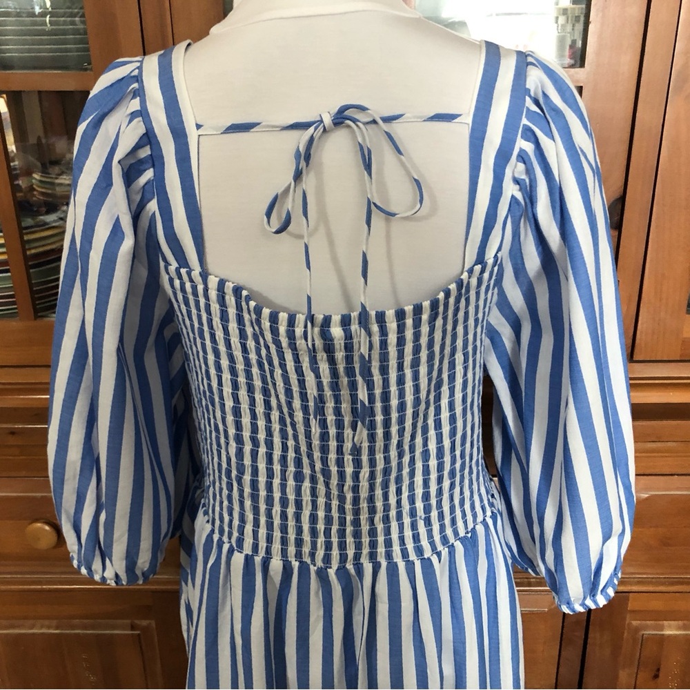 👗NWT Ava & Vic Smocked Square-Neck Dress - Picture 5 of 7